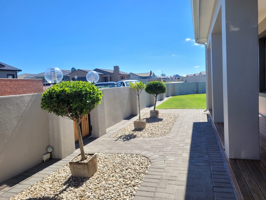 To Let 3 Bedroom Property for Rent in Fountains Estate Eastern Cape